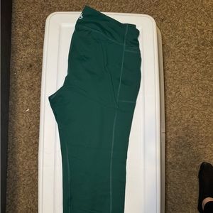 Torrid Crop Active legging size 1